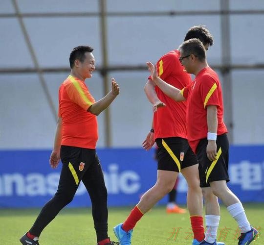 开云体育链接：相约钱塘，“足记之家”足球友谊赛圆满结束