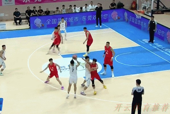 开云体育动态：下一战对阵广东！赵继伟5中0得到1分2篮板11助攻6失误